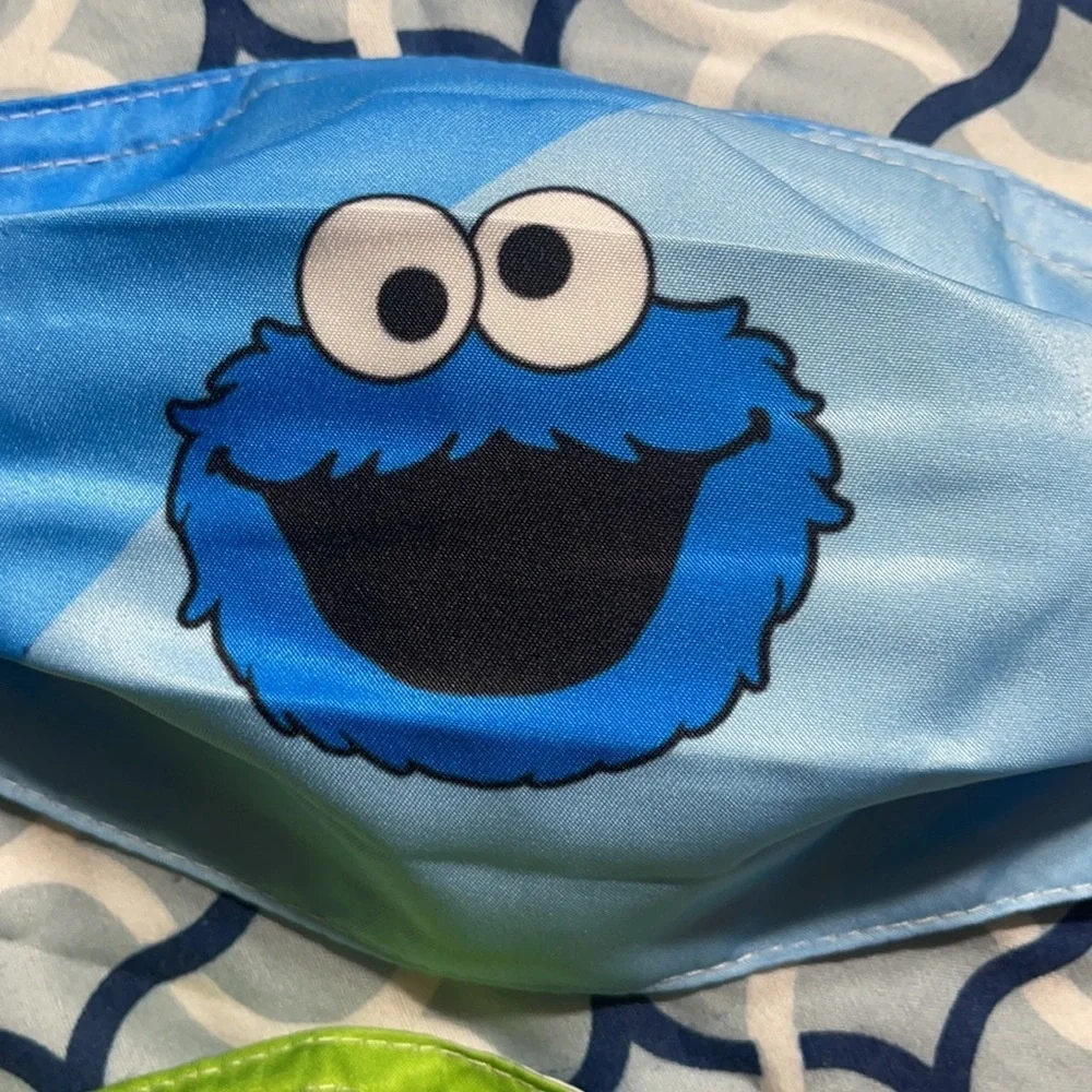 New set/3 Sesame Street face masks